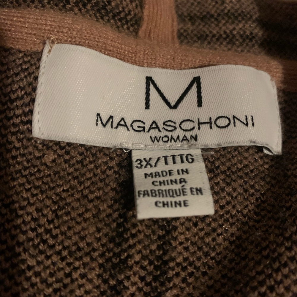 Magaschoni Brown and Black Vest with Windowpane Pattern - Picture 5 of 6